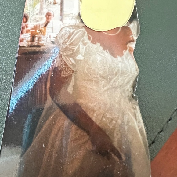 Wedding Dress with train, Petticoat, Veil - Picture 2 of 8